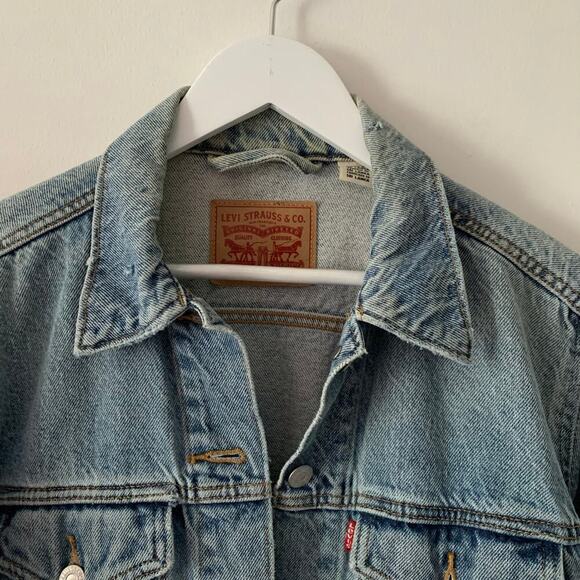 Women’s Levi's Denim Jacket Size M - Picture 3 of 8